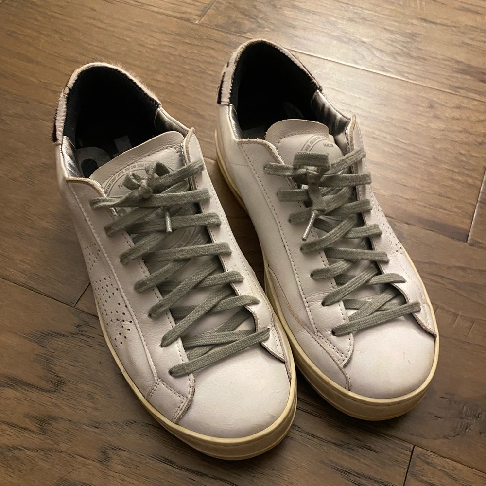 P448 tennis shoes. Ladies sz 9. Gently worn. In great condition!